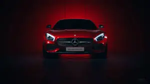 4K Mercedes SUV Red