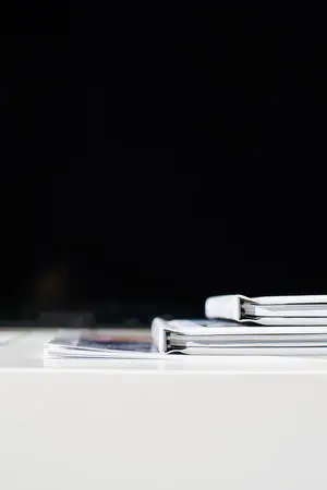 A Minimalist, Inviting Reading Experience 